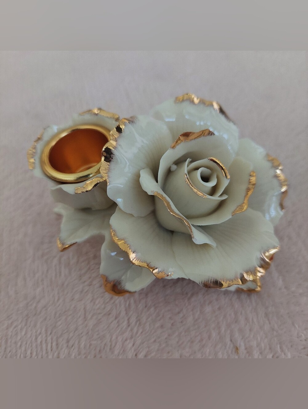 AVON "WINTER ROSE" Candleholders NIB - Picture 10 of 14